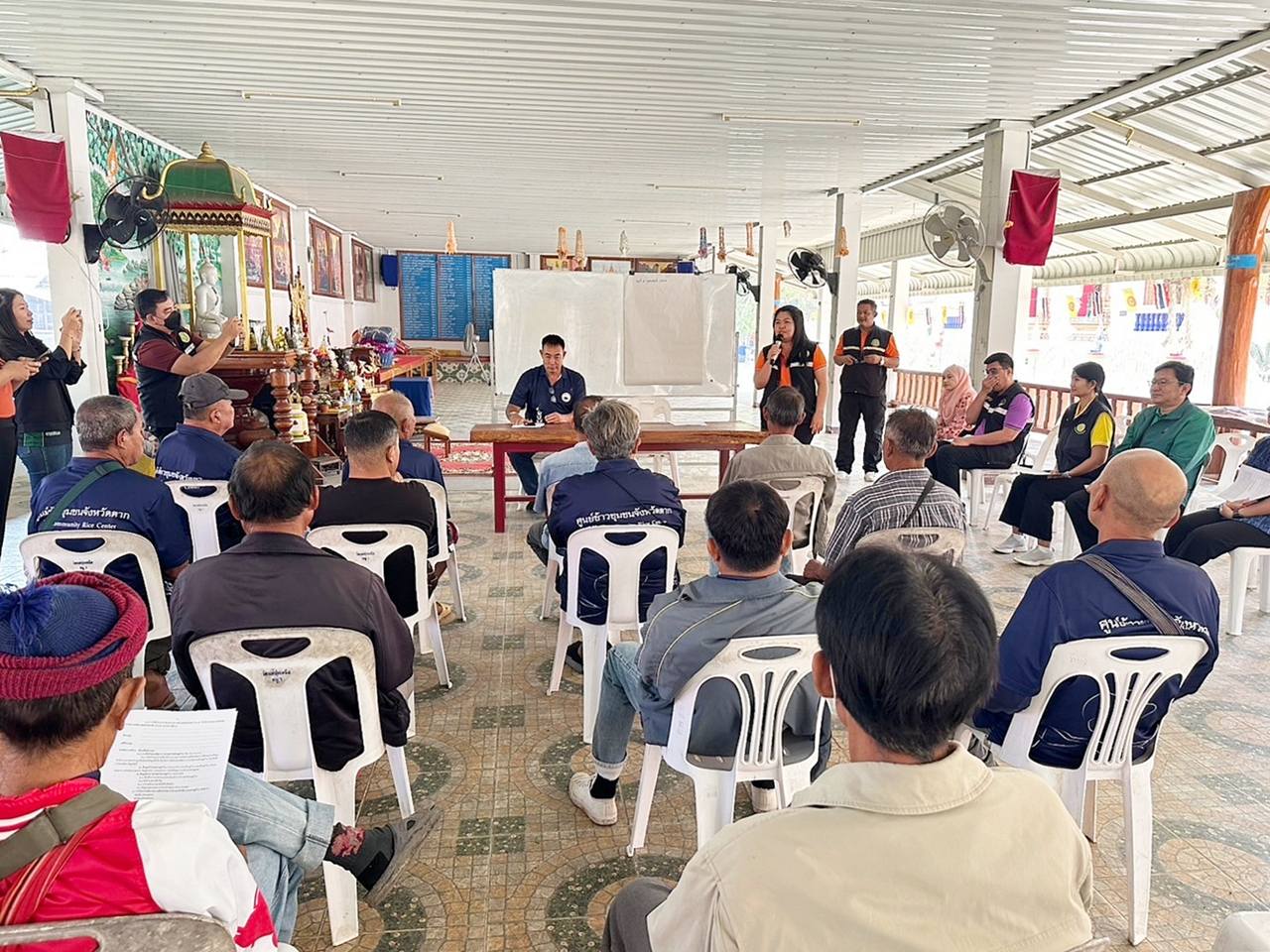 การประชุมเพื่อจัดทำแผนพัฒนาการเกษตรระดับหมู่บ้าน ภายใต้โครงการขับเคลื่อนการเกษตรระดับหมู่บ้านสู่การผลิตสินค้าเกษตรมูลค่าสูง จังหวัดตาก ประจำปีงบประมาณ พ.ศ. 2568 (อำเภอแม่สอด)